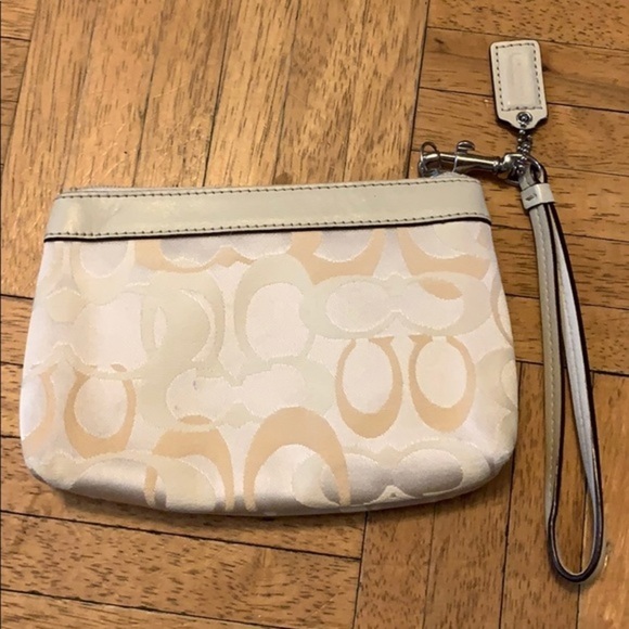 Authentic Coach Wristlet Clutch - Picture 2 of 3
